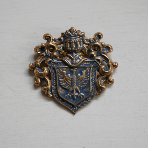 ブローチ【青騎士のエンブレム】紋章 真鍮 ヴィンテージ アンティーク