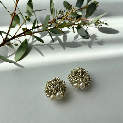 ビーズ刺繍アクセサリー/ビーズアクセサリー/イヤリング/淡水パール