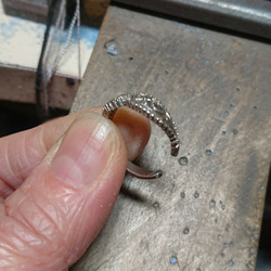 指輪をイヤカフにリフォーム 4枚目の画像