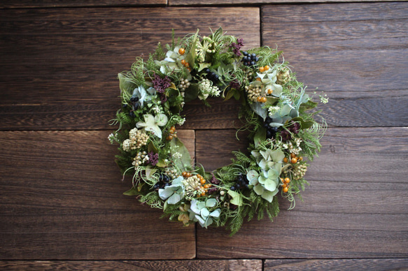 トキワガマズミのふんわりグリーンリース✳︎ドライフラワー◎23センチ