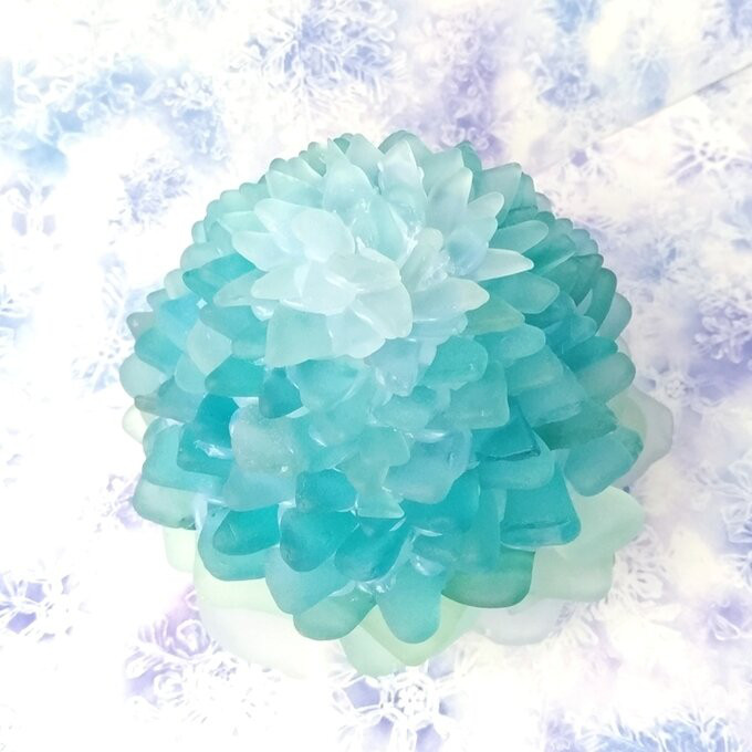 【オーダー】シーグラスのお花のランプシェード ブルー グラデーション×ライトグリーン 矢車菊（やぐるまぎく）【海灯花】