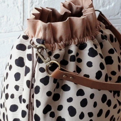 グレージュダルメシアン柄巾着バッグ 3種の持ち手 ワックス