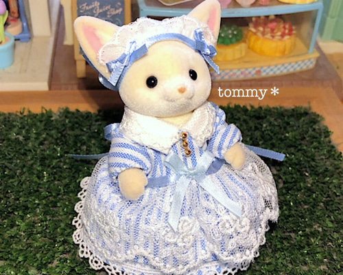 シルバニア＊フラワー刺繍ワンピース(ネイビー)＊女の子サイズ