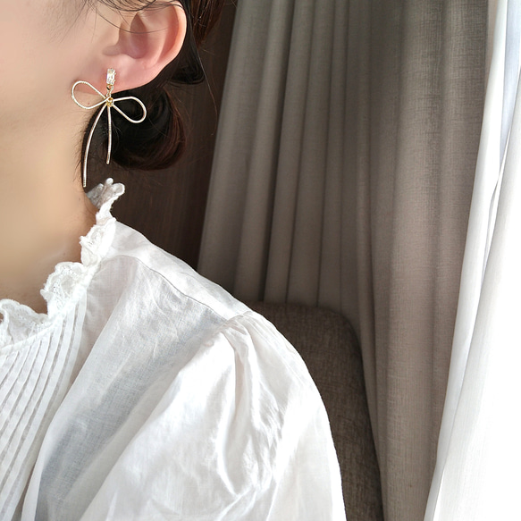 Ribbon wire earrings リボンワイヤー大ぶりイヤリング　　大ぶりピアス痛くない樹脂イヤリング樹脂ピアス 4枚目の画像