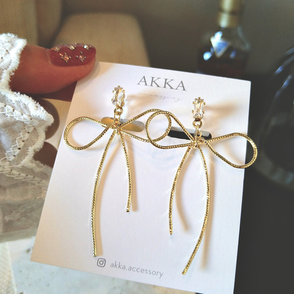 Ribbon wire earrings リボンワイヤー大ぶりイヤリング　　大ぶりピアス痛くない樹脂イヤリング樹脂ピアス 6枚目の画像