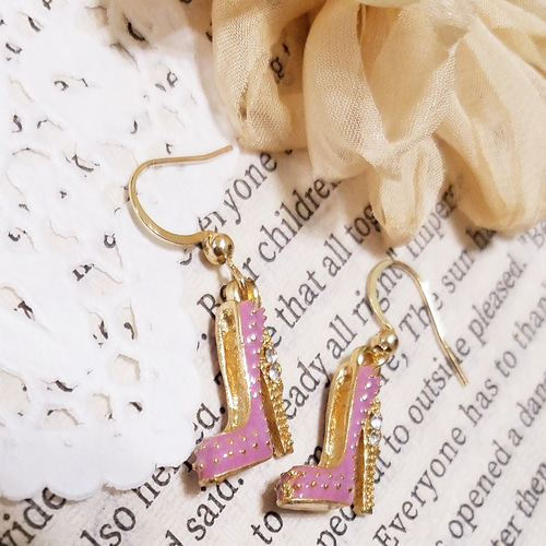 ハイヒールピアス　high heels earrings　silver925 ハイヒールのピアス ピアス（フック・チェーン） rin.ren.ran 通販