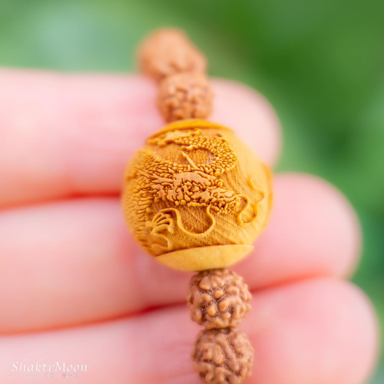 宝珠 皇帝龍 守護本尊 龍彫 最強の運気アップのお守り！大15mm 特大20mm ひと粒神様ブレスレット レア・希少！