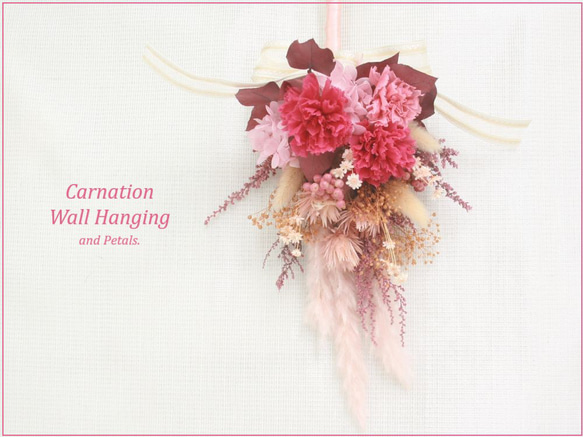 【秋セール】秋色くすみピンクとカーネーションのスワッグ　母の日ギフト　壁掛け飾り　ミニブーケとしても　B023 1枚目の画像