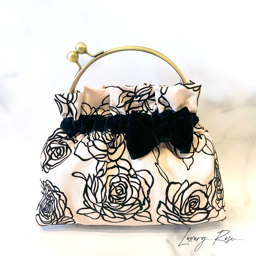 新作！！ ベルベットリボン♡フランス製高級フロッキー薔薇柄生地 