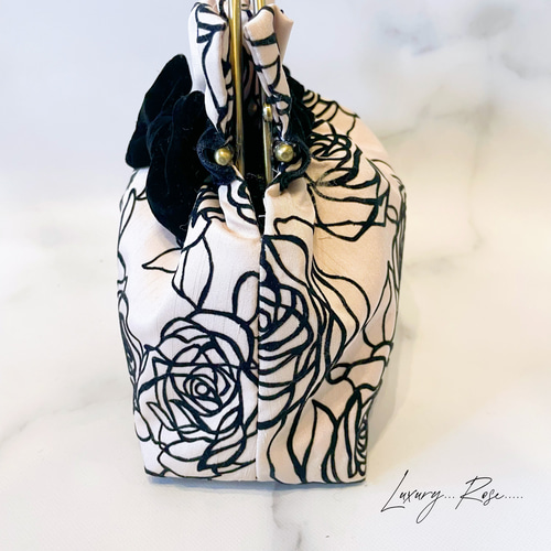 新作！！ ベルベットリボン♡フランス製高級フロッキー薔薇柄