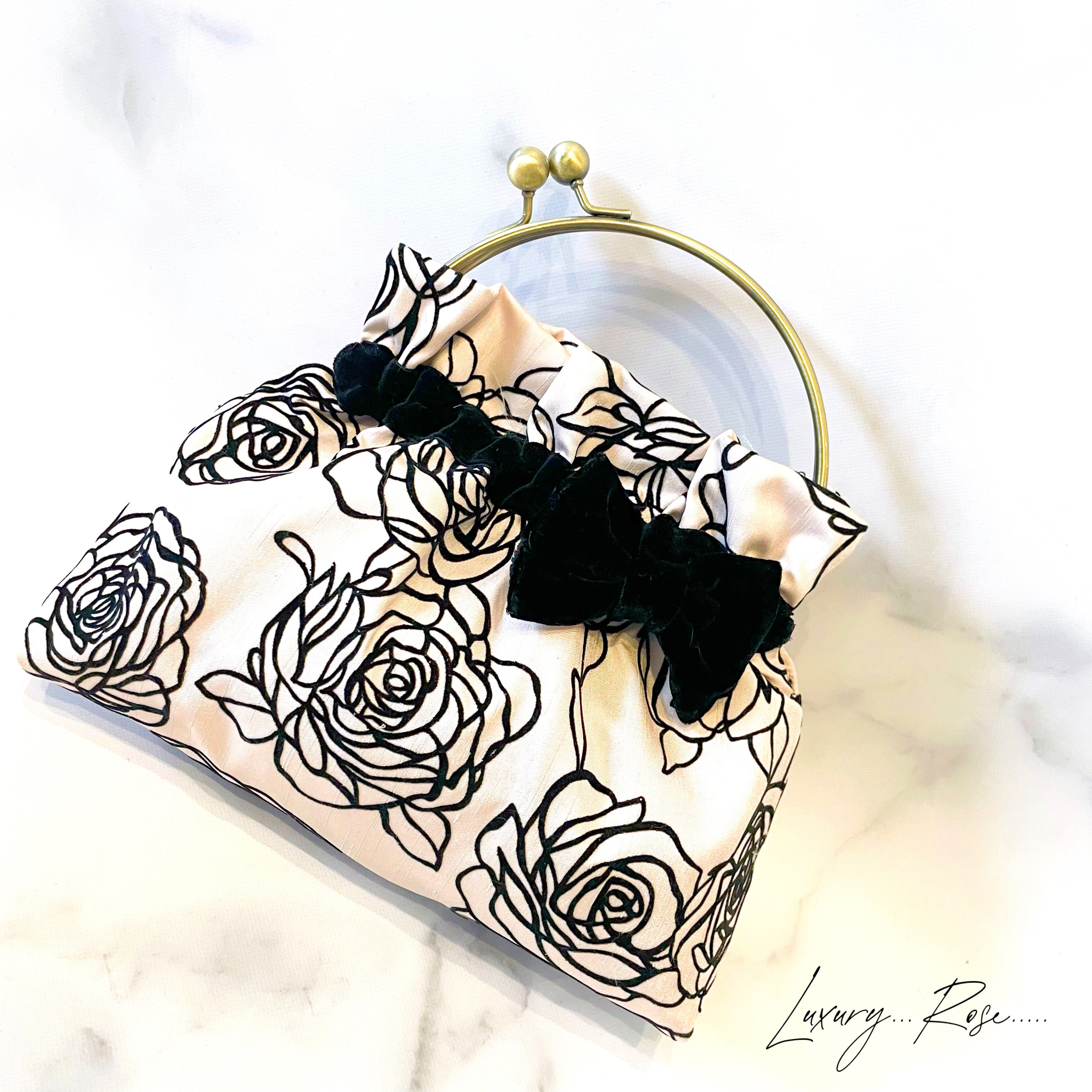 新作！！ ベルベットリボン♡フランス製高級フロッキー薔薇柄生地