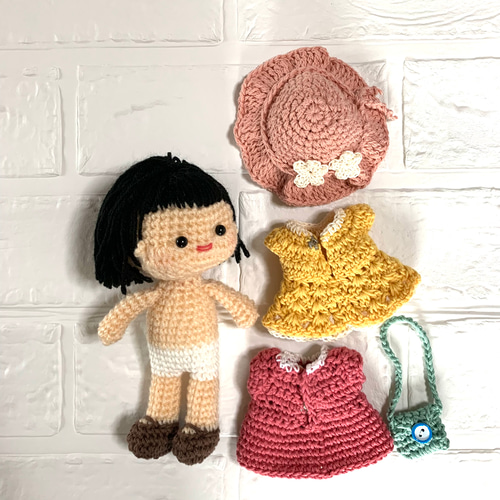 あみぐるみ・小さな女の子 (ちぃちゃん)・ぷっくりほっぺ・レトロ