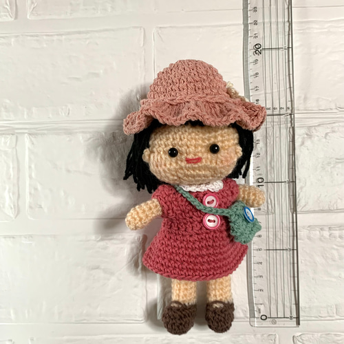 あみぐるみ・小さな女の子 (ちぃちゃん)・ぷっくりほっぺ・レトロ