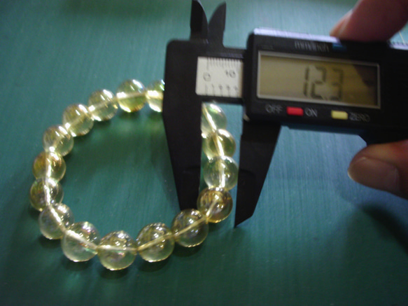 ゴールドオーラ水晶　ブレスレット　１２mm珠 5枚目の画像