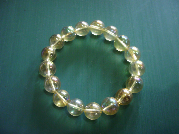 ゴールドオーラ水晶　ブレスレット　１２mm珠 2枚目の画像