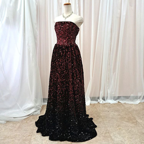 処分価格‼️ヴァレンティノローマ　ゴージャスなスパンコール飾りドレス カラードレス スパンコールドレス 豪華 ロングドレス ステージ衣装