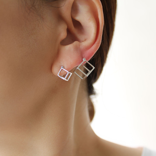 新品未使用 hazama 惹く手あまたのピアス シルバー 新品未使用 hazama