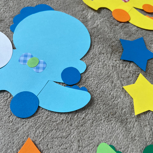 壁面 装飾 お誕生日表 飾り 恐竜 型紙 保育製作キット販売☺︎ 通販