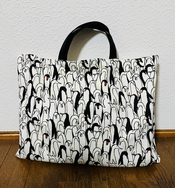 【再販】ペンギンのレッスンバッグ 1枚目の画像