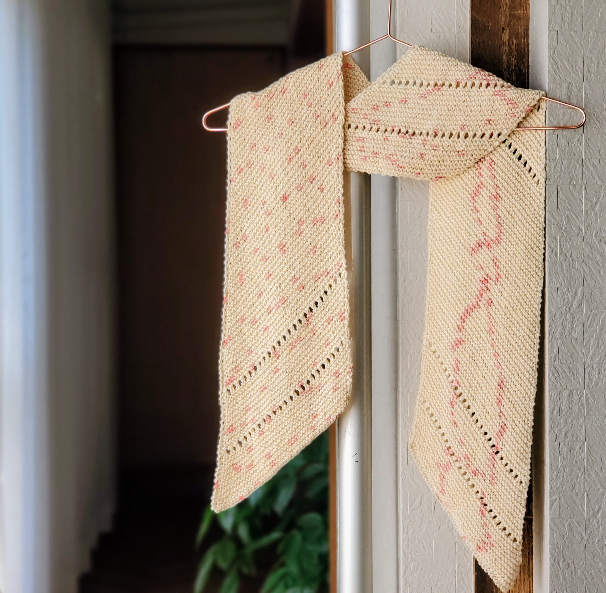 コットンウール 手編みストール(細長) 　*ivory×coralpink