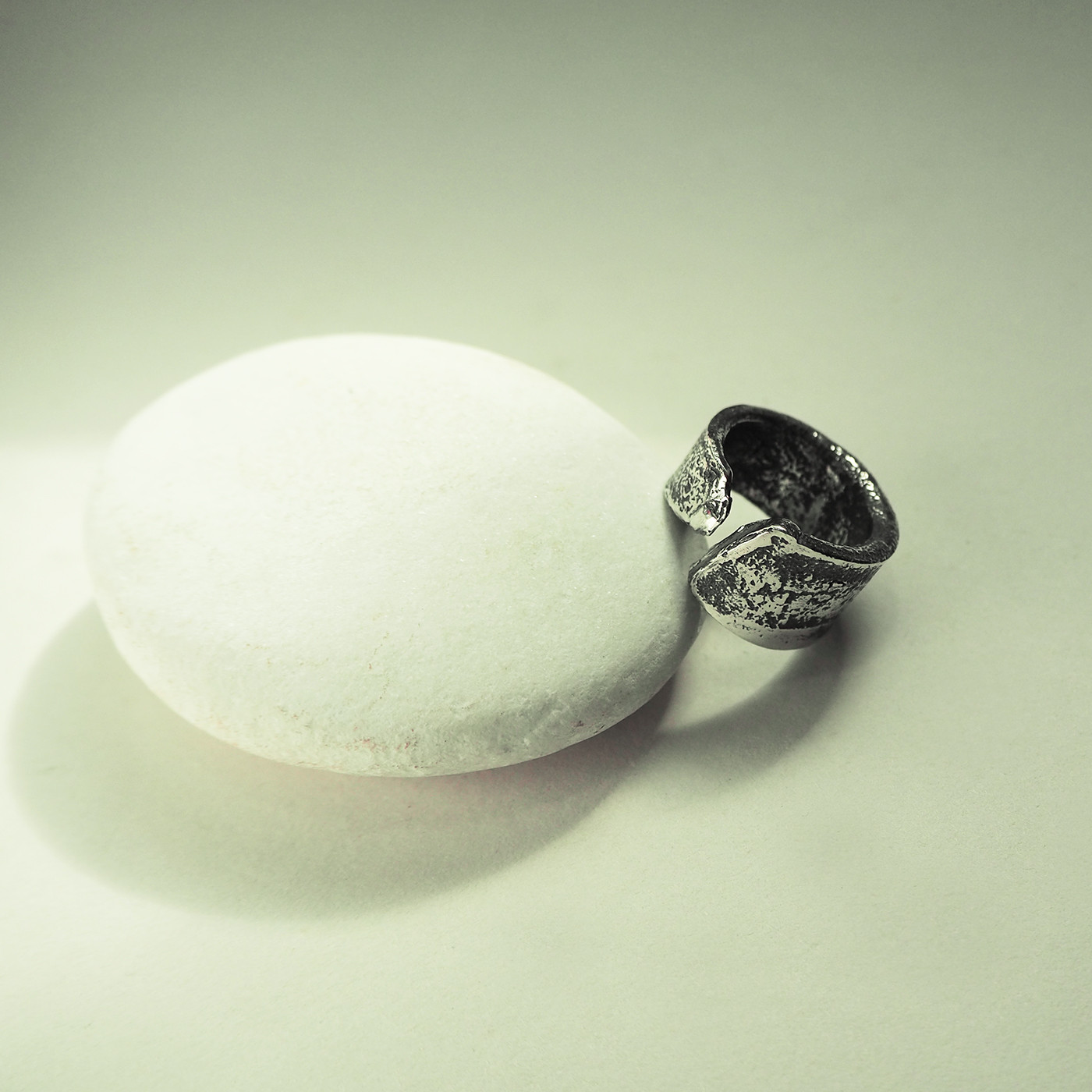 書道リング_筆をなぞって書道と絵を描く