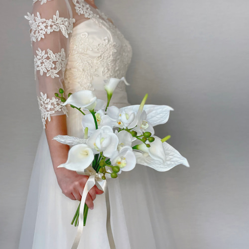 ウエディングブーケ 造花 人気 春 白 胡蝶蘭 おしゃれ アンスリウム