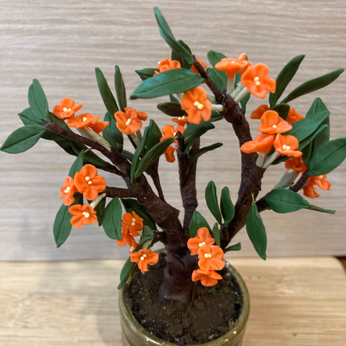 再販しました！》樹脂粘土製ミニチュア盆栽〈金木犀〉 アート
