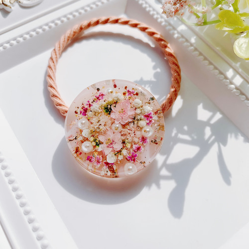 チューリップとうさぎちゃんラウンドレジンヘアゴム 夏のフラワー