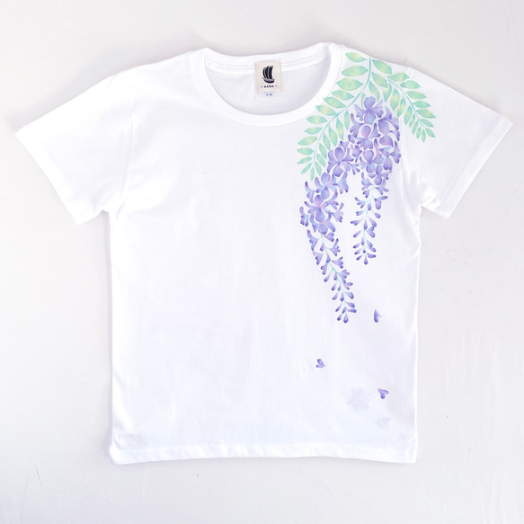 手描き藤の花柄Tシャツ ホワイト　手描きで描いた藤の花柄Tシャツ 3枚目の画像