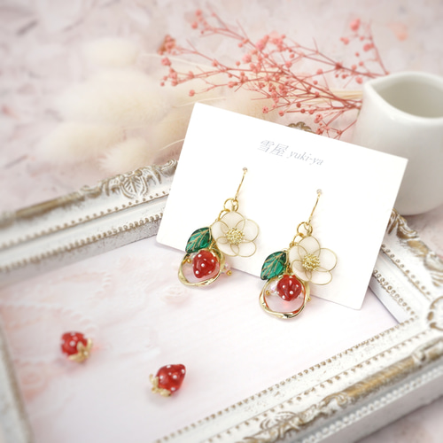 願いの叶う ワイルドストロベリー ピアス&イヤリング ピアス