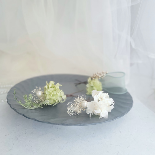 ✴︎ドライフラワーヘッドドレス✴︎くすみグリーンホワイト和装飾り成人式結婚式白無垢 ドライフラワー 髪飾り「フレッシュグリーン＆ホワイト」ヘッド
