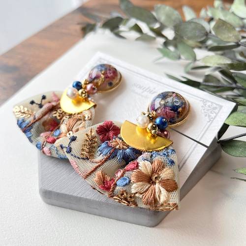 大ぶりチュールインド刺繍リボンタッセルイヤリング/ピアス イヤリング