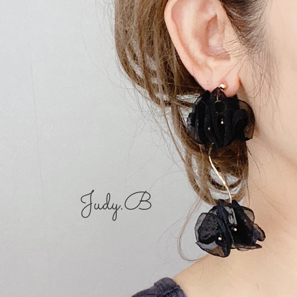 w095 night party ウェーブステック  シフォンフラワーブーケ　ブラック　ウェディング　結婚式　成人式 1枚目の画像