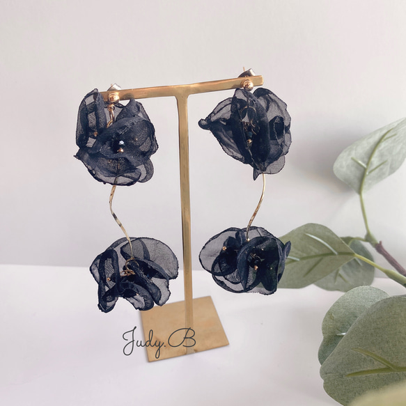 w095 night party ウェーブステック  シフォンフラワーブーケ　ブラック　ウェディング　結婚式　成人式 4枚目の画像