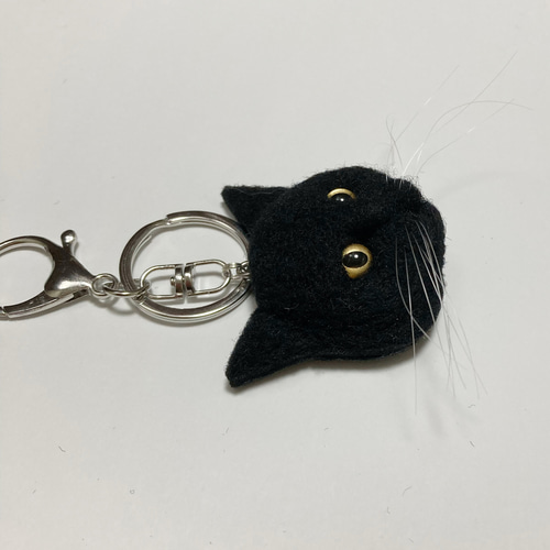 羊毛フェルト 猫キーホルダー 黒猫 金眼 キーホルダー まめちま 通販