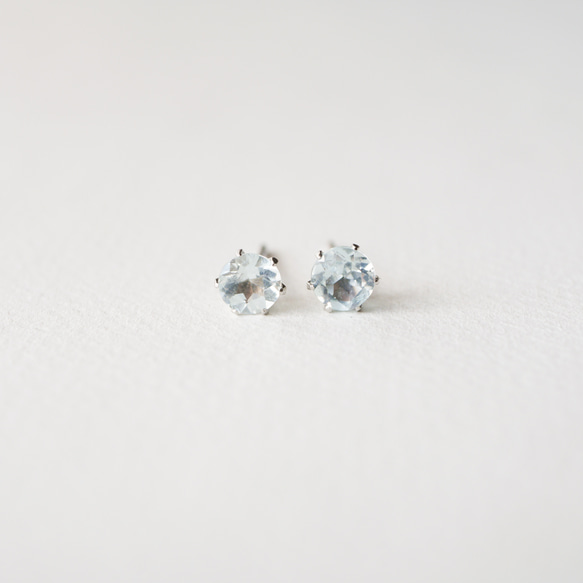 アクアマリン 一粒ピアス ４ｍｍ　3月誕生石　サージカルステンレス　金属アレルギー対応　天然石　つけっぱなし　小粒　 15枚目の画像