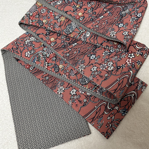 172号 半幅帯 正絹 リバーシブル 琉球紅型×江戸小紋 黒白 ☆新品