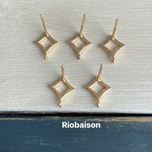 ゴールドメッキ（ひし形）ピアスパーツ２個 3枚目の画像