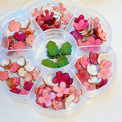 【限定数クリアフラワーケース入り】6種小花＆葉っぱのパーツセット(ピンクカラー) 4枚目の画像