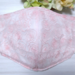 【送料込み】 不織布マスクカバー ピンク 薔薇刺繍 ラメ 刺繍   バラ 肌に優しい 3枚目の画像