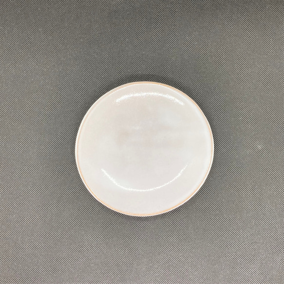 植木鉢　〜やわらかな白色・受け皿付き〜 12枚目の画像