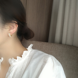 14kgp◆pearl&bijou w foop earrings パールとビジューの2連フープイヤリング　痛くない 9枚目の画像