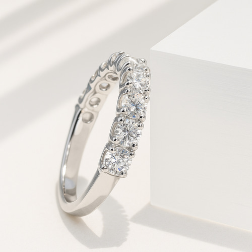 モアサナイト エタニティリング 3mm｜10石 ハーフエタニティ（Dカラー