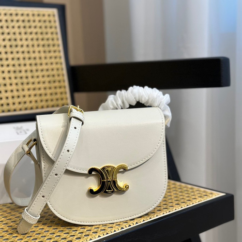 CELINE バッグ セリーヌ25年春ウィメンズ「セリーヌ ボニー」パステルカラーの