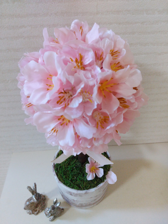 ☆送料無料☆　桜満開のトピアリー　☆お祝い（出産　　入学　新築　母の日）　アーティフィシャルフラワーでプレゼントに最適 4枚目の画像
