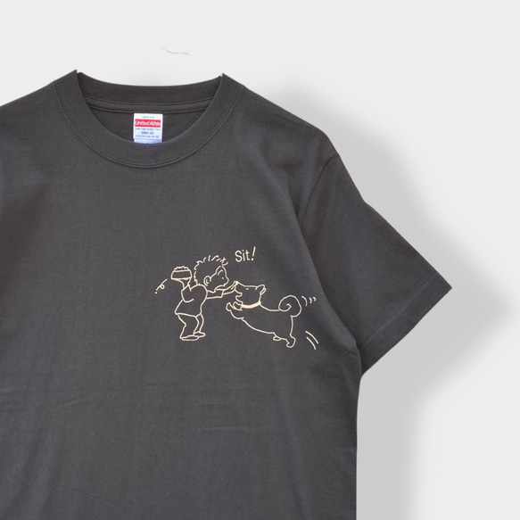 Tシャツ「ごはんだ！」スミ色 1枚目の画像