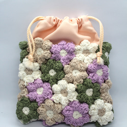 ぷっくりお花モチーフの巾着袋 2枚目の画像