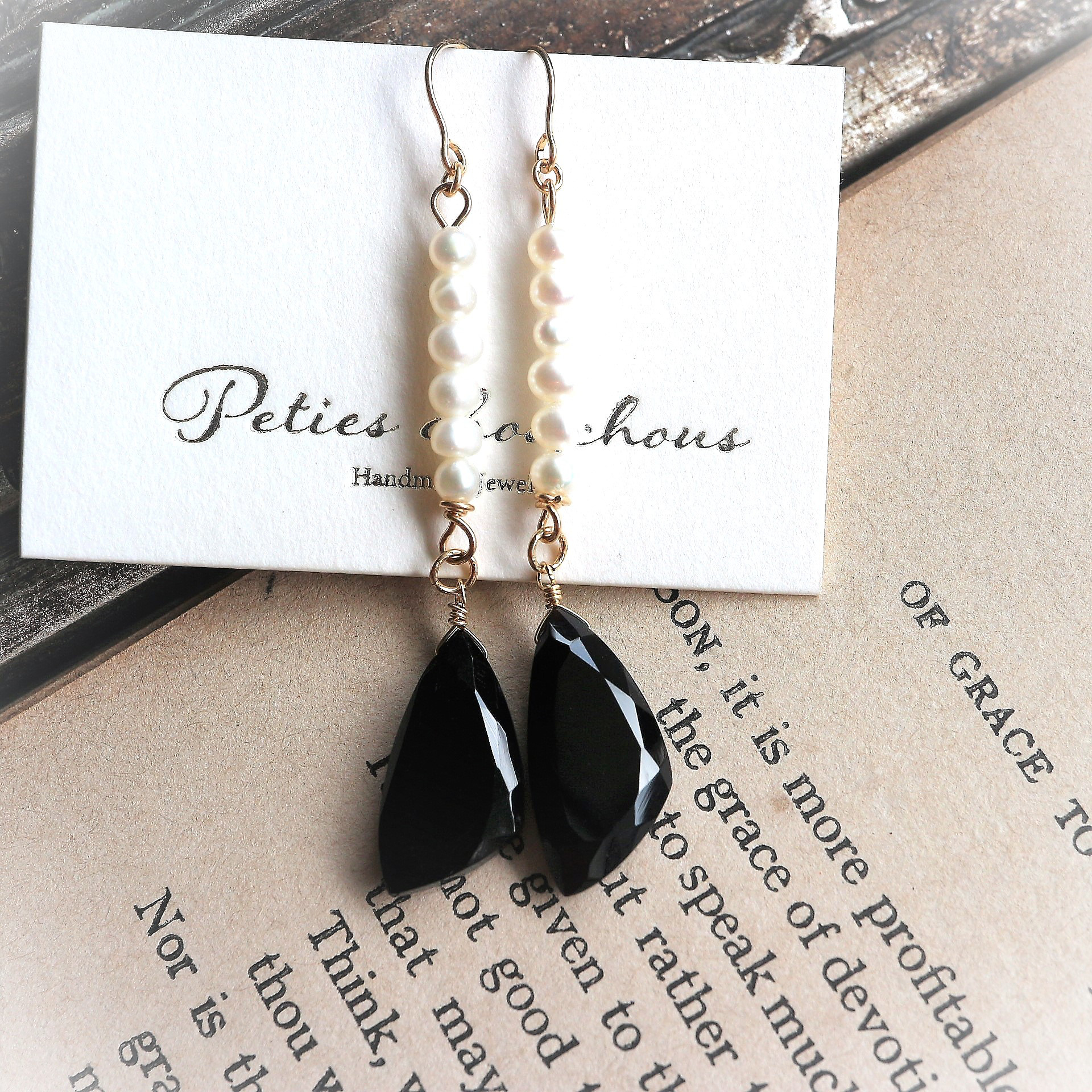 NEW！14kgf！魅惑のブラックスピネルとパールのピアス×イヤリング