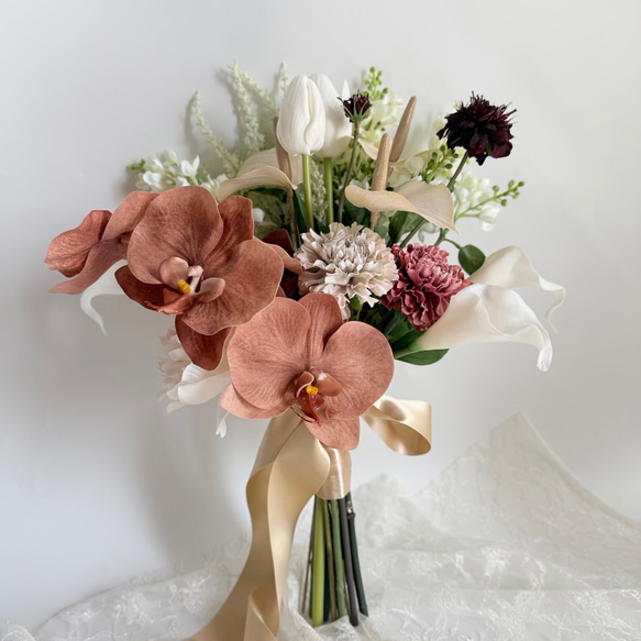 【タイムセール中】アーティシャルフラワーブーケ　ブートニア付　胡蝶蘭　韓国風 アーティシャルフラワー ブーケ ブートニア タイムセール中】アーティ