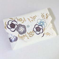 【天然染色日本刺繍】数寄屋袋「季を待つ花」 1枚目の画像